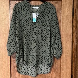 Lush - Warren Split Neck Blouse. Size L